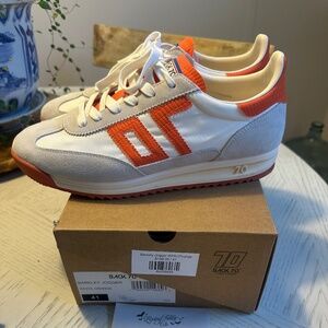 Back 70’s Barkley Jogger Sneaker